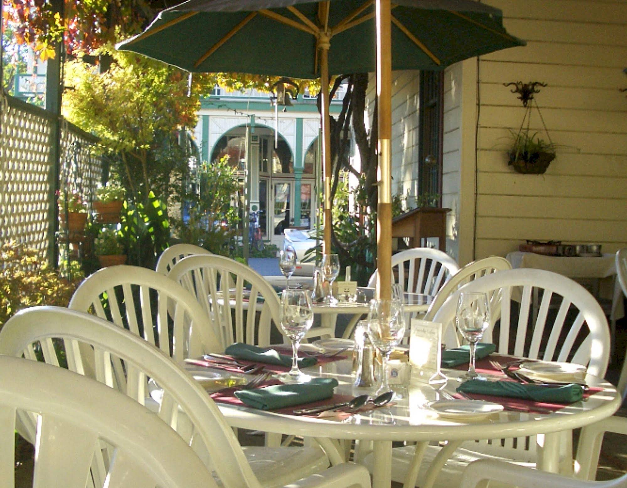 Historic National Hotel & Restaurant - photo 14