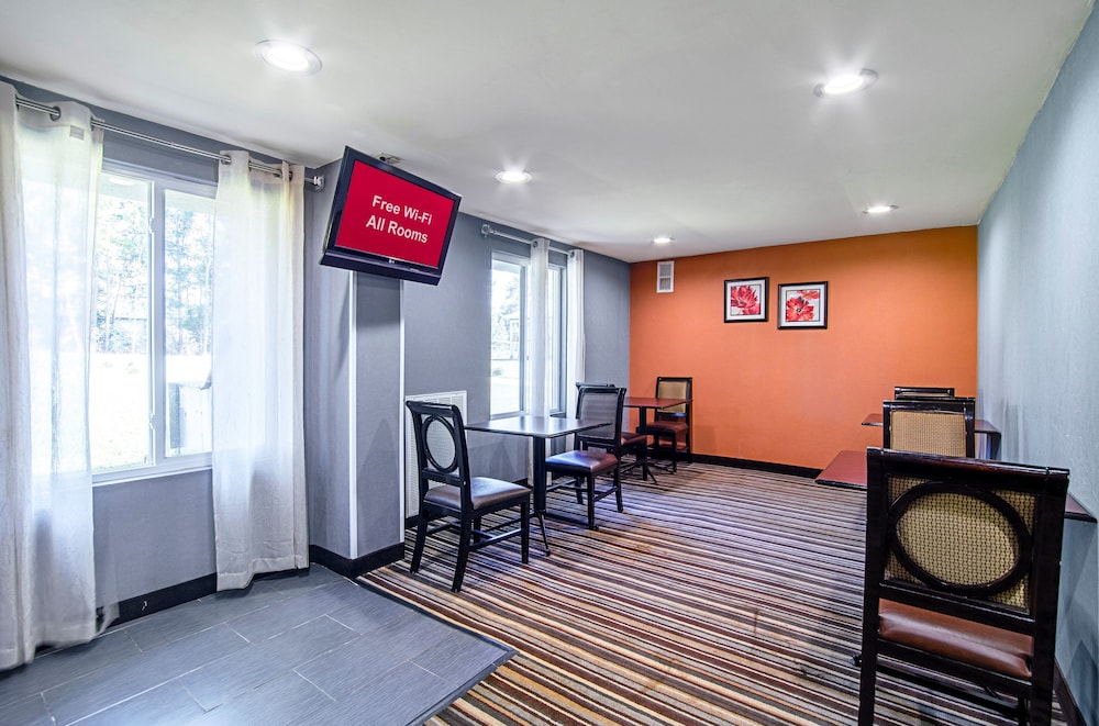 Red Roof Inn & Suites Greenwood SC - photo 25