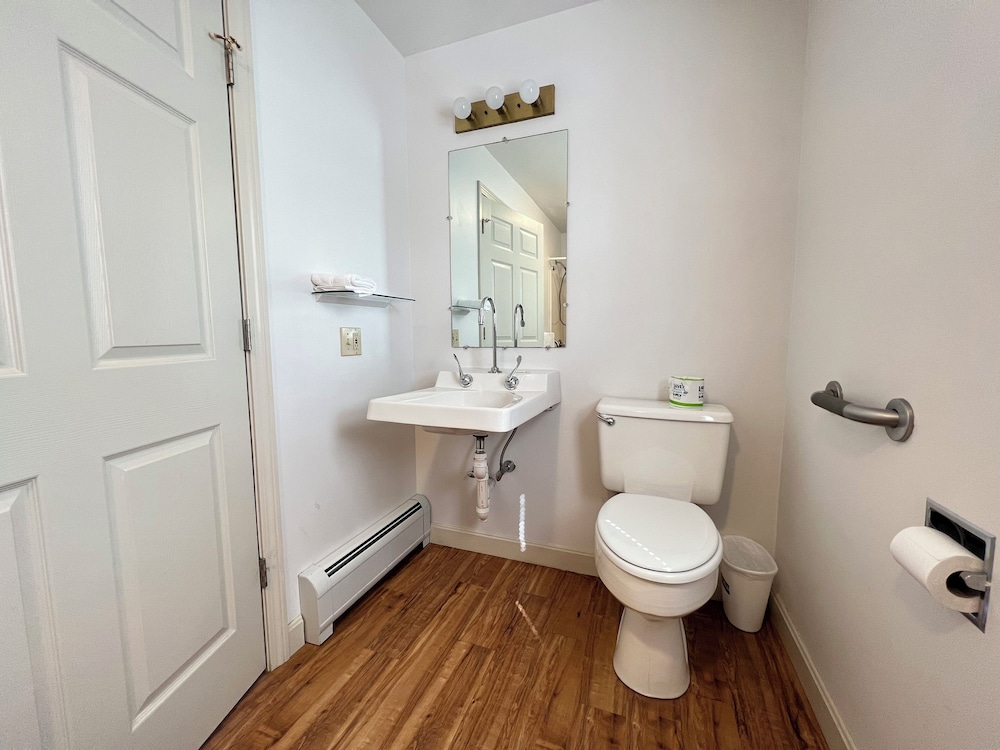 Island Pond Country Inn - photo 30