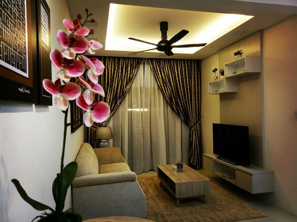 Greenfield Residence Kota Kinabalu — 4-Star Luxury Hotel in Kota Kinabalu, Malaysia