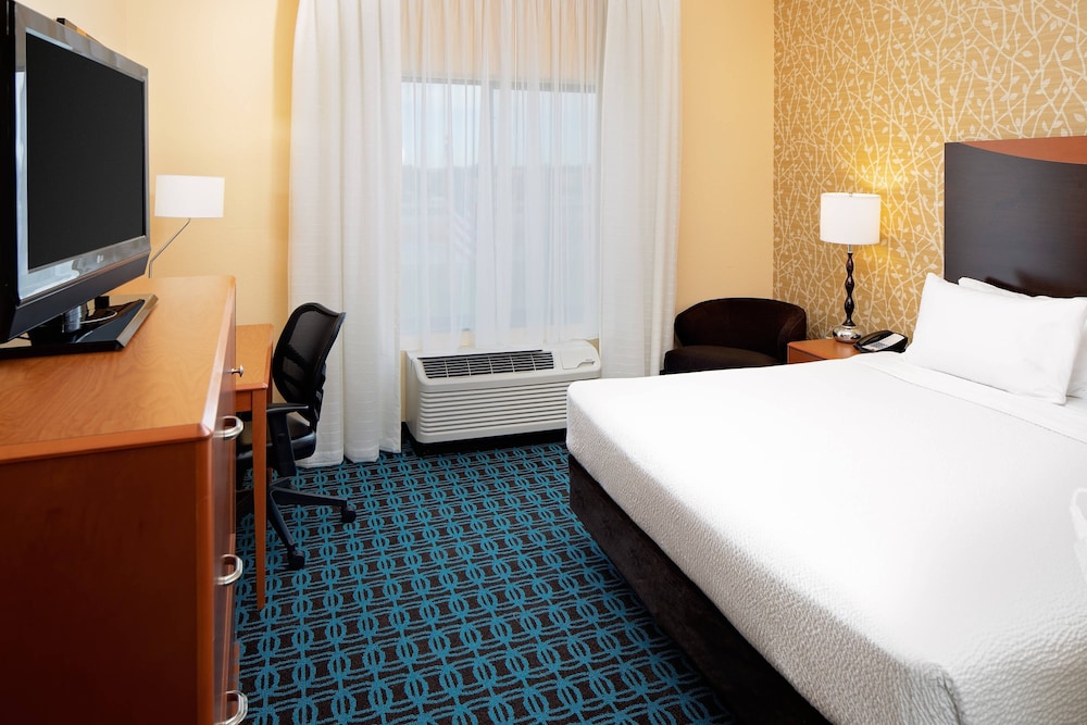 Fairfield Inn & Suites by Marriott Dallas Mansfield - photo 8