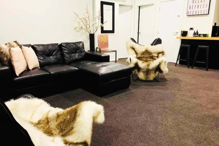 Orchard Lodge Wanaka Relax Refresh Recharge — 4-Star Luxury Hotel in Wanaka, New Zealand