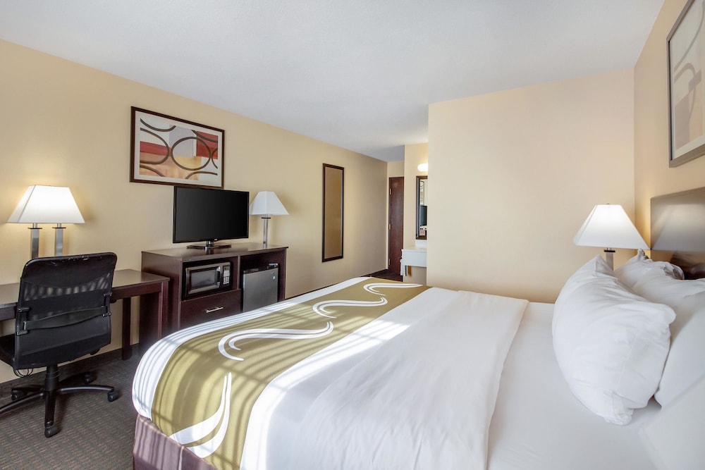 Quality Inn & Suites Lincoln North - photo 46