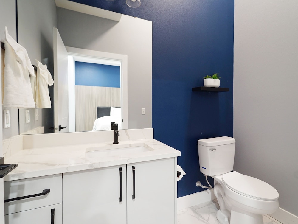 BayVue Hotel Resort and Suites - photo 57