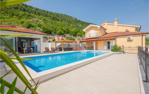 Lovely Home In Vrgorac With Sauna — 4-Star Luxury Hotel in Vrgorac, Croatia