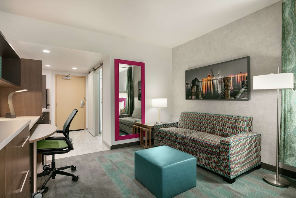 Home2 Suites by Hilton Norfolk Airport - photo 8