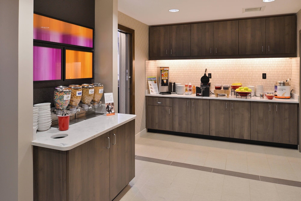 Residence Inn East Lansing - photo 31