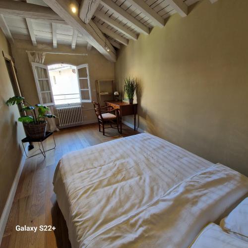 The Rooftop Arles Terrasse panoramique — 4-Star Luxury Hotel in Arles, France