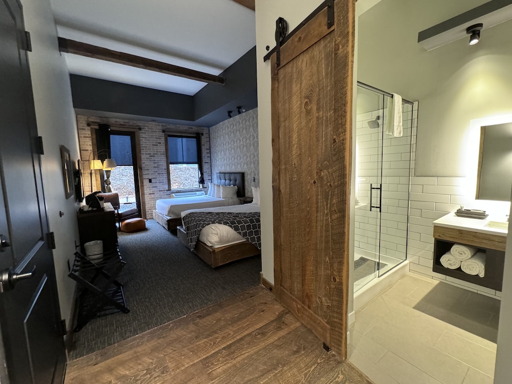 Hotel Crosby - photo 31