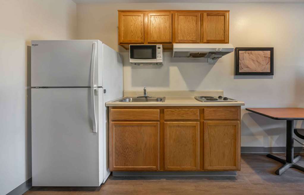 WoodSpring Suites Springdale - photo 6