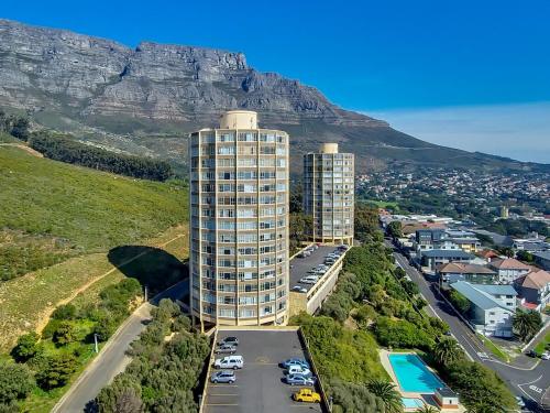Tranquil gem with Table mountain view