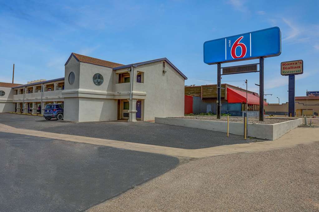Motel 6 Clovis NM - featured photo