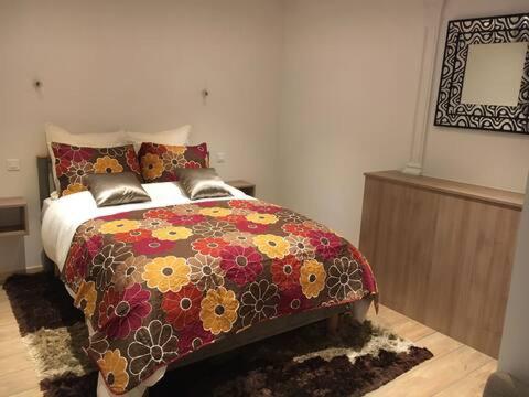 Appartement haut de gamme Centre ville — 4-Star Luxury Hotel in Chalon-Sur-Saone, France