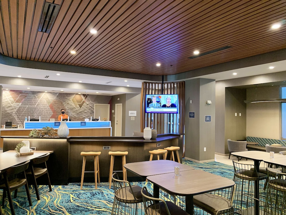 SpringHill Suites by Marriott Cape Canaveral Cocoa Beach - photo 3