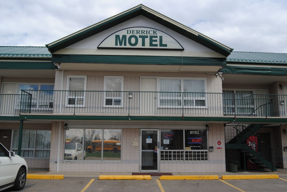 Derrick Motel
