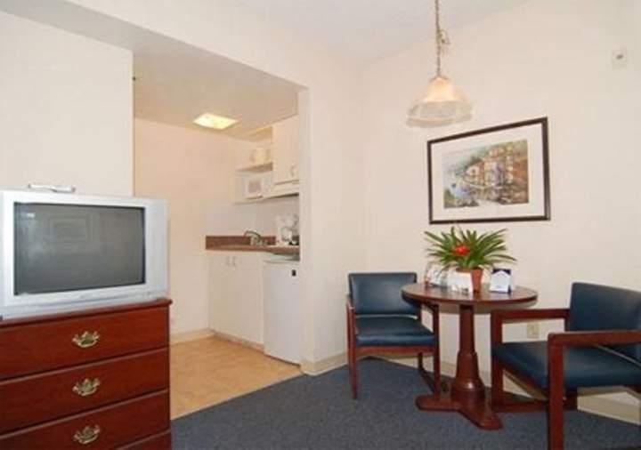 Suburban Extended Stay Daytona Beach - photo 11