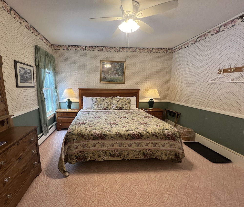 Echo Lake Inn - photo 43