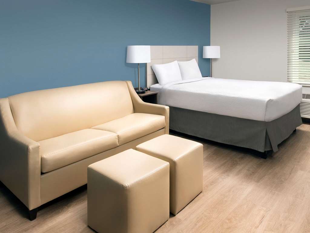 WoodSpring Suites Fargo North Near NDSU - photo 9