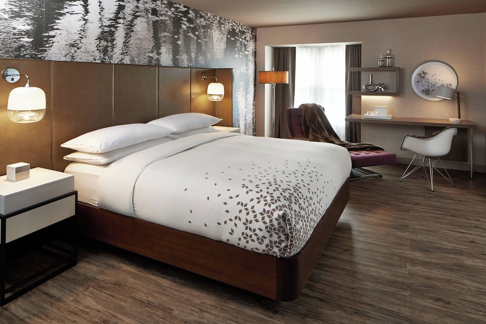 The Del Monte Lodge Renaissance Rochester Hotel & Spa - photo 83