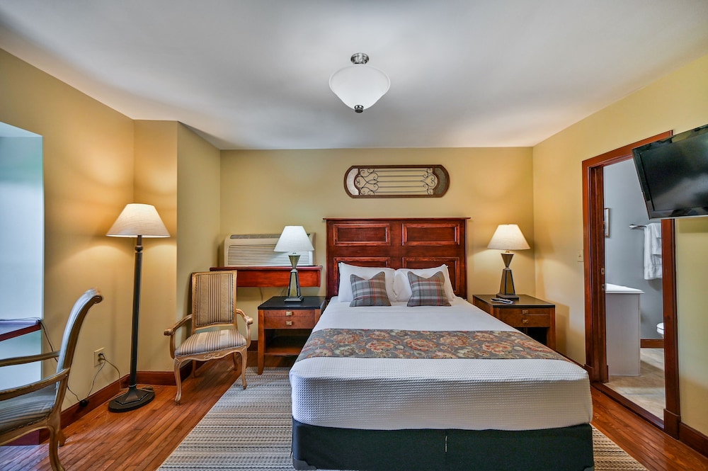 Tom Quick Inn - photo 29