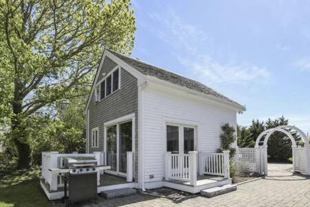 Cute Cottage Living by the Sea — 4-Star Luxury Hotel in Eastham, United States