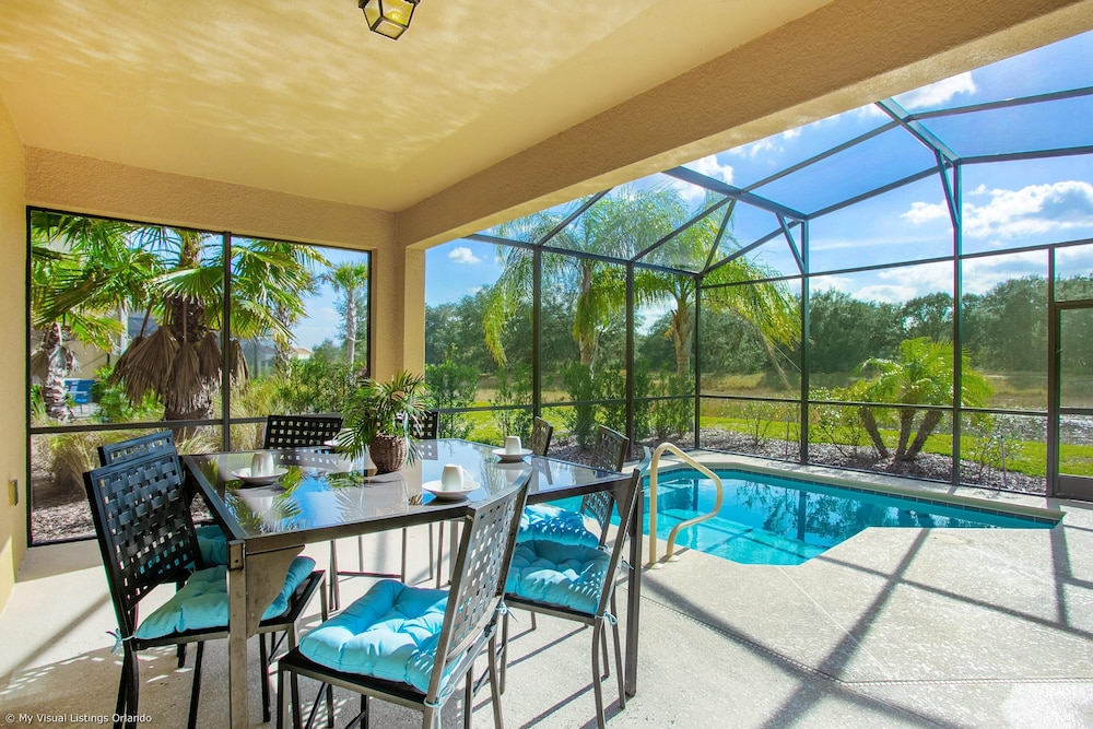 Enjoy the Private View Roomy Town Home With Pool 20 Mins From Disney #5st739 — 4-Star Luxury Hotel in Davenport, United States