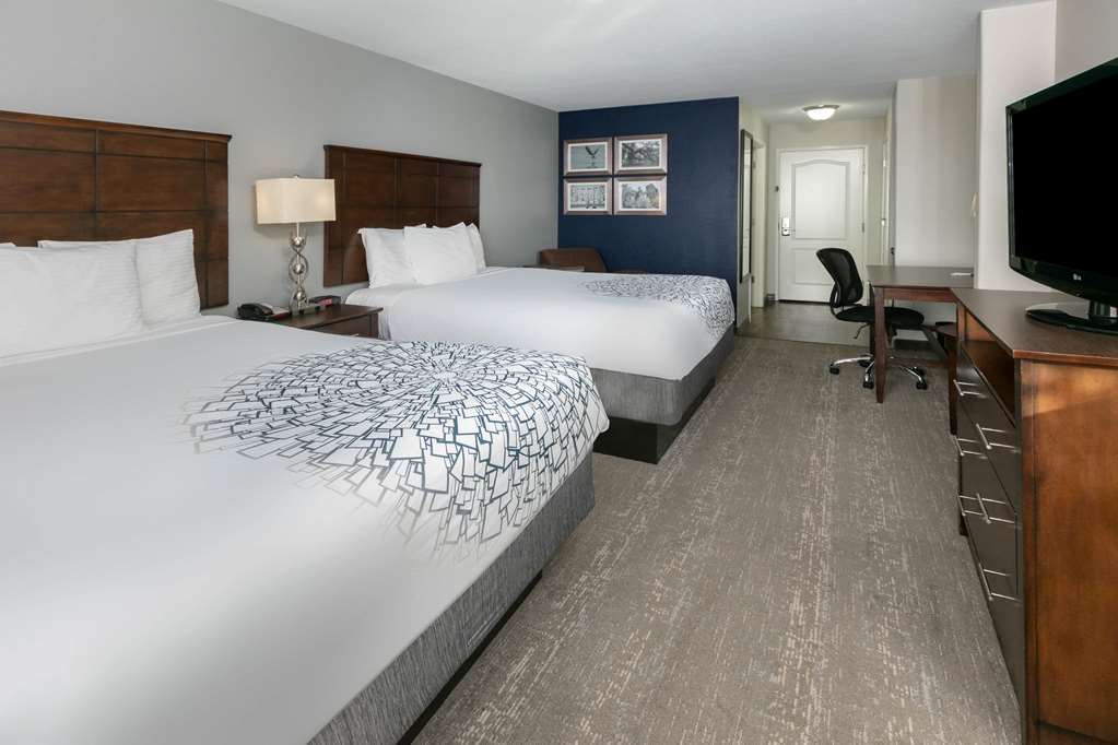 La Quinta Inn & Suites by Wyndham Horn Lake Southaven Area - photo 12
