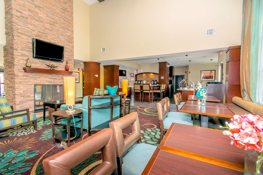 Staybridge Suites Houston IAH Beltway 8 by IHG - photo 41
