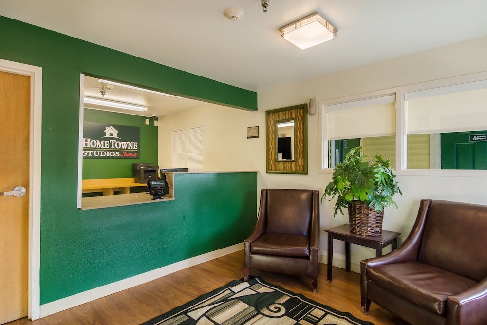 HomeTowne Studios Denver Glendale Cherry Creek in Glendale, United States