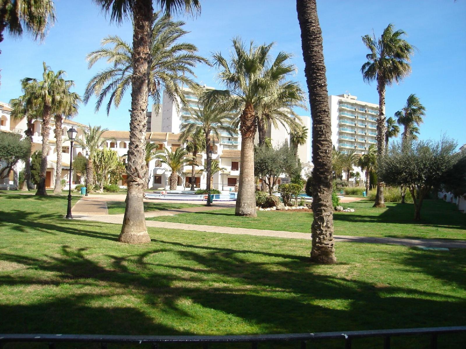 Apartamentos Aldeas De Taray Club — 4-Star Luxury Hotel in La Manga Del Mar Menor, Spain