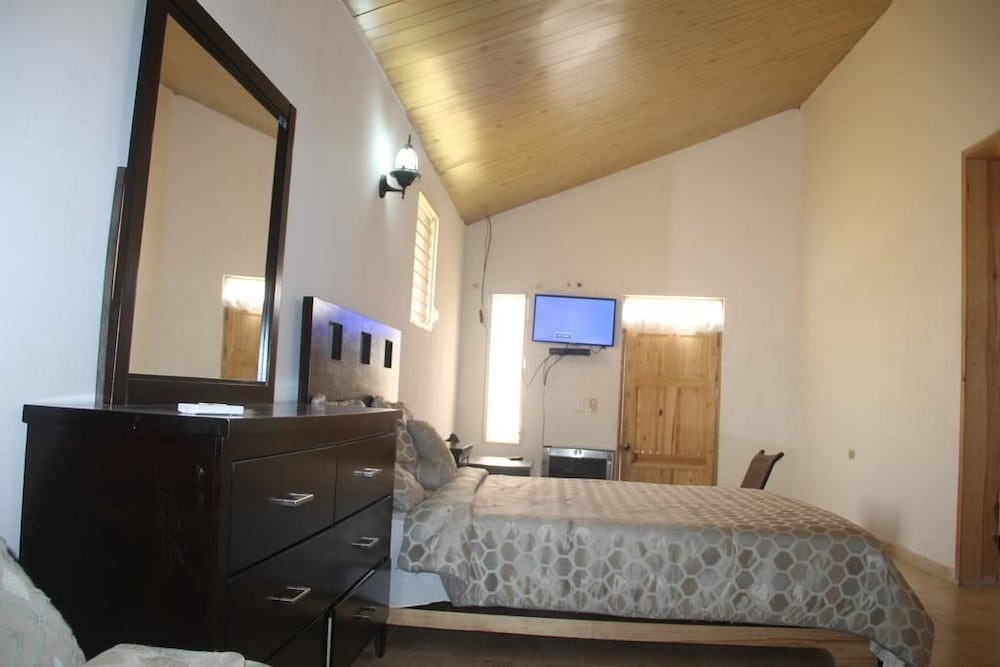 Odivin Hotel Luxury Suite — Gonaives — photo 2