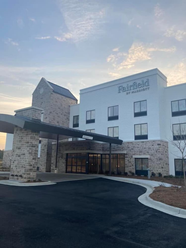 Fairfield Inn & Suites by Marriott Rome - photo 14