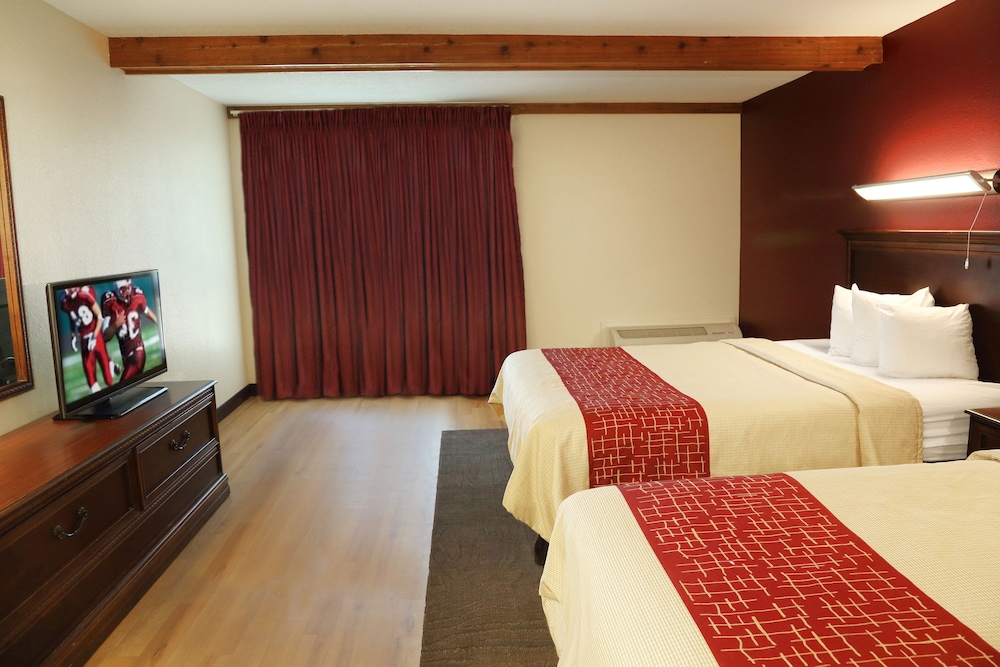 Townhouse Hotel Grand Forks - photo 10