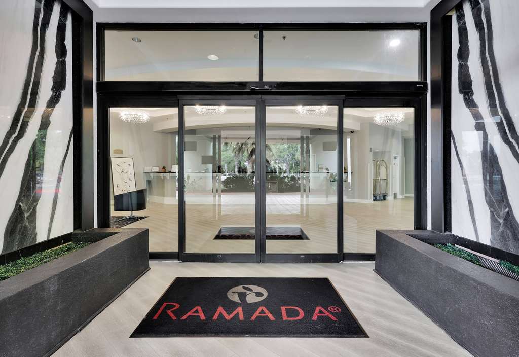 Ramada by Wyndham Jacksonville I 95 by Butler Blvd - photo 2