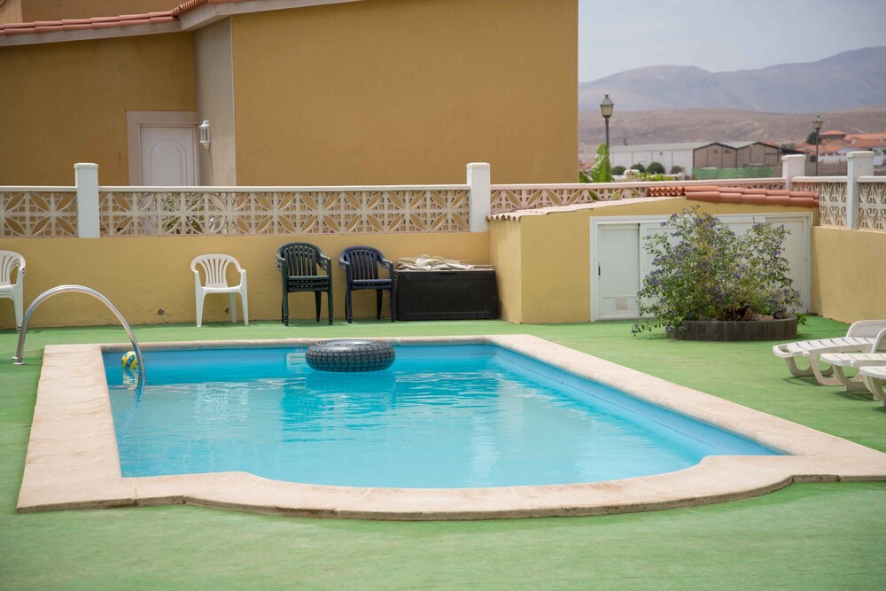 Lightbooking Pool & Cool Caleta de Fuste — hotel in Antigua
