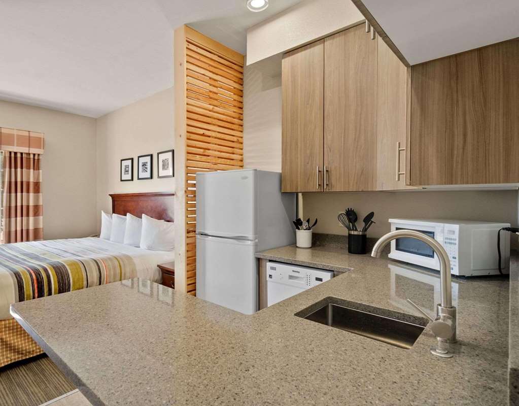 Country Inn & Suites by Radisson Greeley CO - photo 9