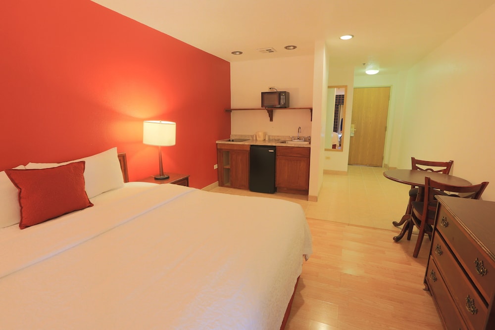 Days Inn by Wyndham Calumet Park - photo 4