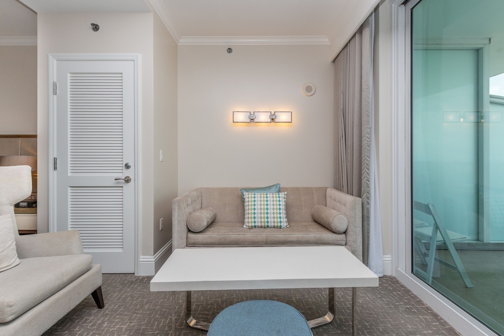 Fontainebleau Miami Beach Private Luxury Suites - photo 106