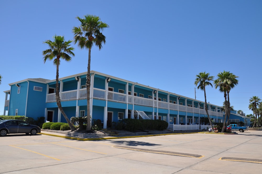 Plantation Suites & Conference Center - photo 59