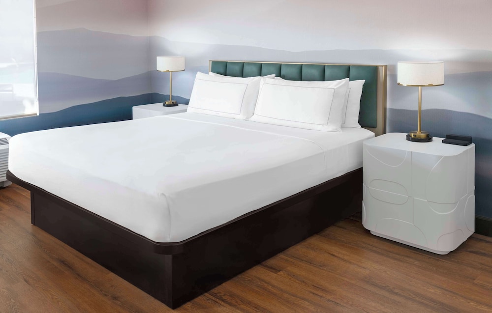 DoubleTree by Hilton Phoenix Gilbert - photo 17