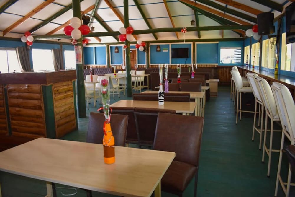 Vip Nest Lounge - carbon neutral hotel in Limuru