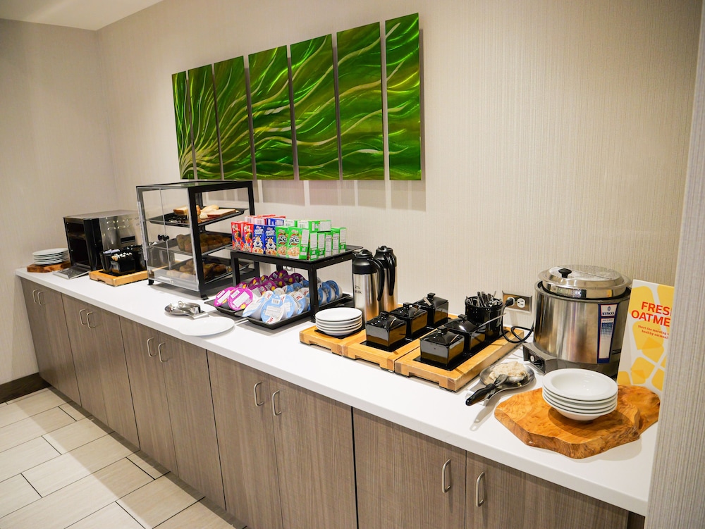 Hilton Garden Inn Grand Rapids East - photo 14