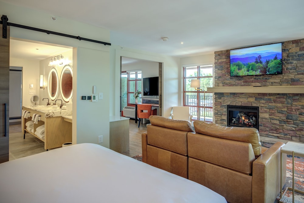 The Embers Hotel - photo 120