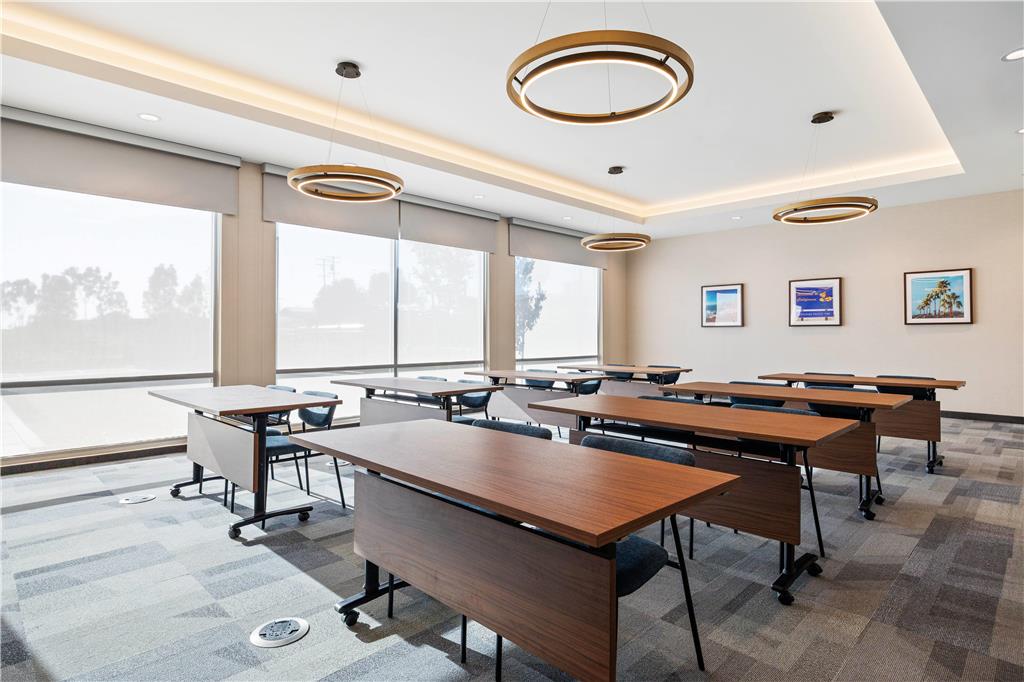 La Quinta Inn & Suites by Wyndham La Habra - photo 80