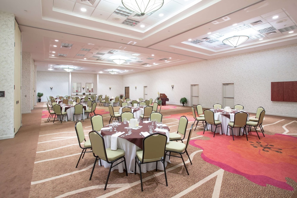 Hilton Garden Inn Avondale - photo 30