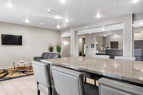 Riverstone Suites Chippewa Falls - photo 47