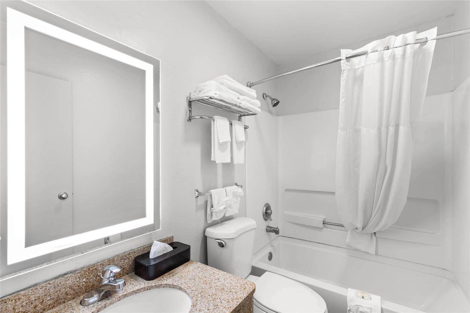 Quality Inn Atlanta Airport Central - photo 20