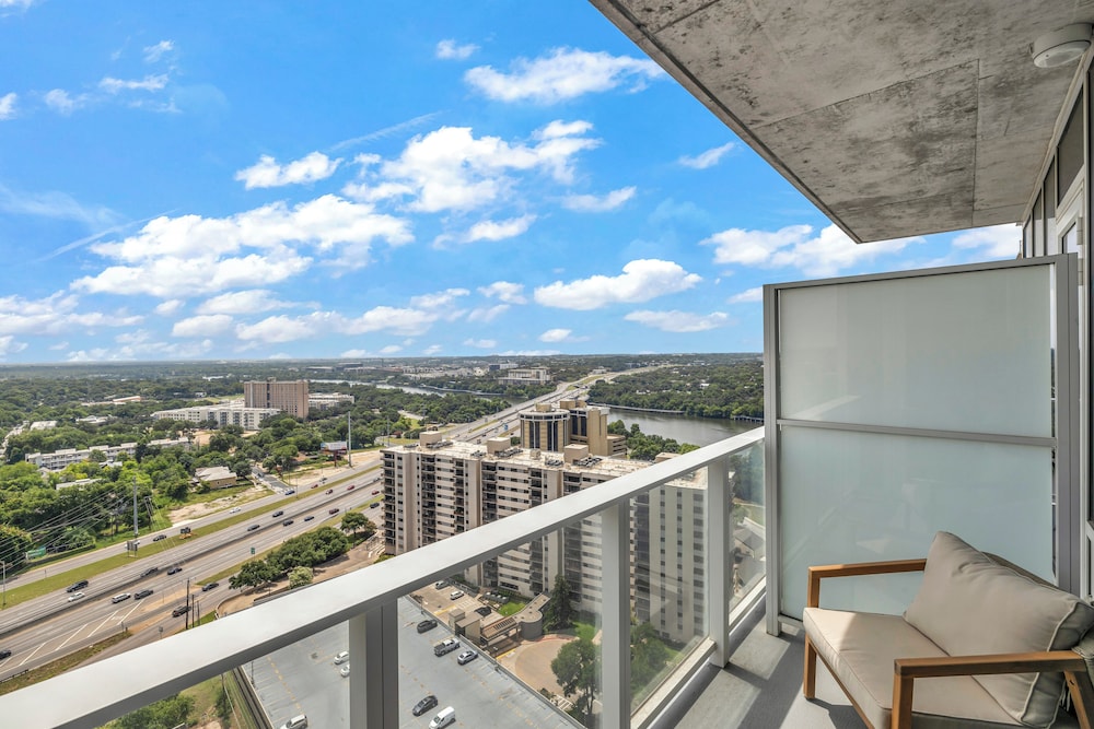 Austin Condo Hotel - photo 588