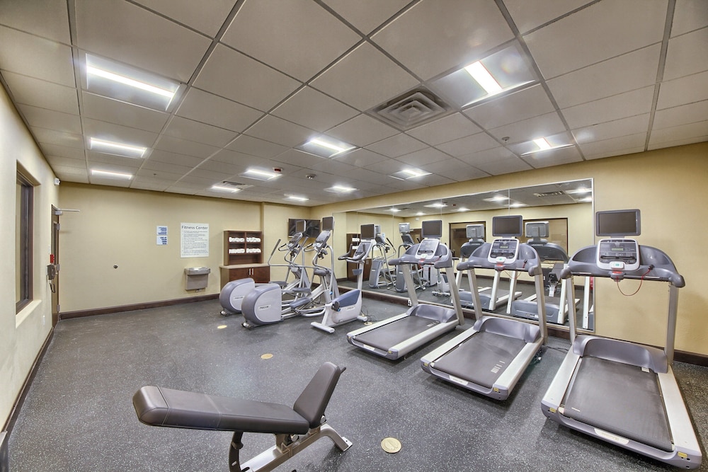 Holiday Inn Express & Suites Carrizo Springs by IHG - photo 17