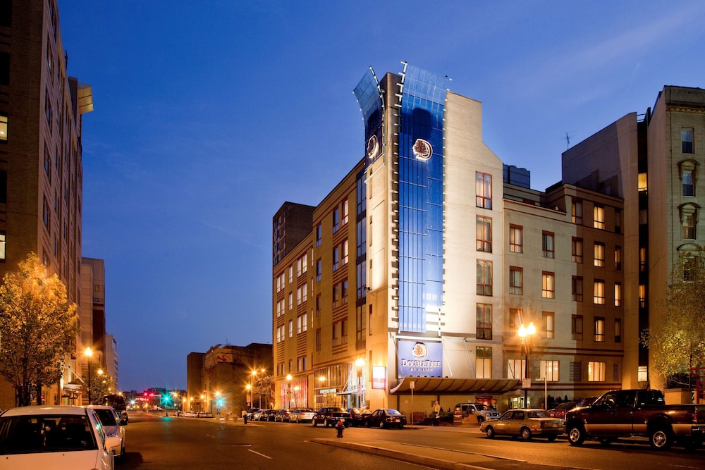 DoubleTree by Hilton Boston Downtown in Boston, United States